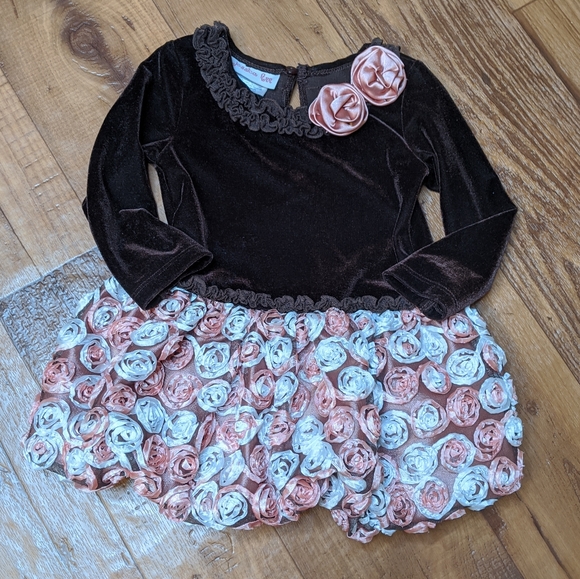 Jessica Ann Velvet Dress and Pant Outfit - Picture 2 of 5